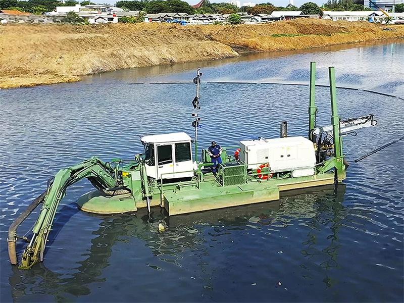 Drague amphibie