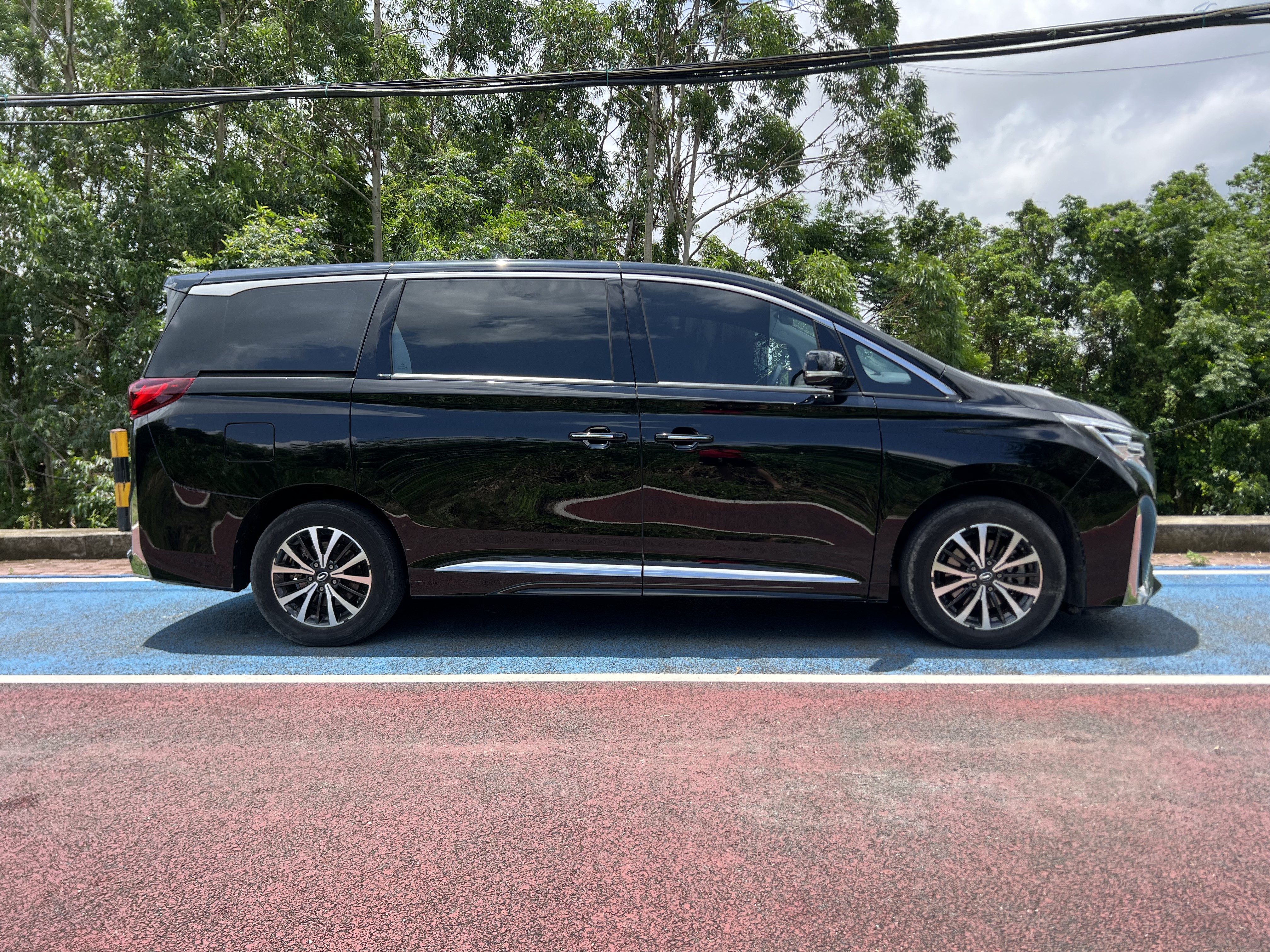 2022 GAC Trumpchi M8 2.0T Elite Luxury Edition
