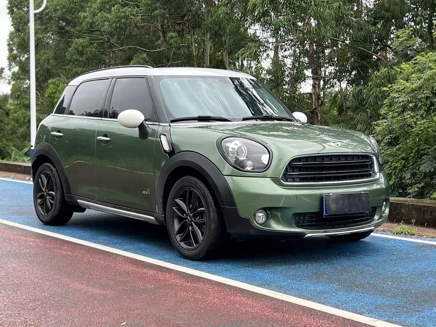 2016 MINI COUNTRYMAN 1.6T COOPER ALL4 Fun Package