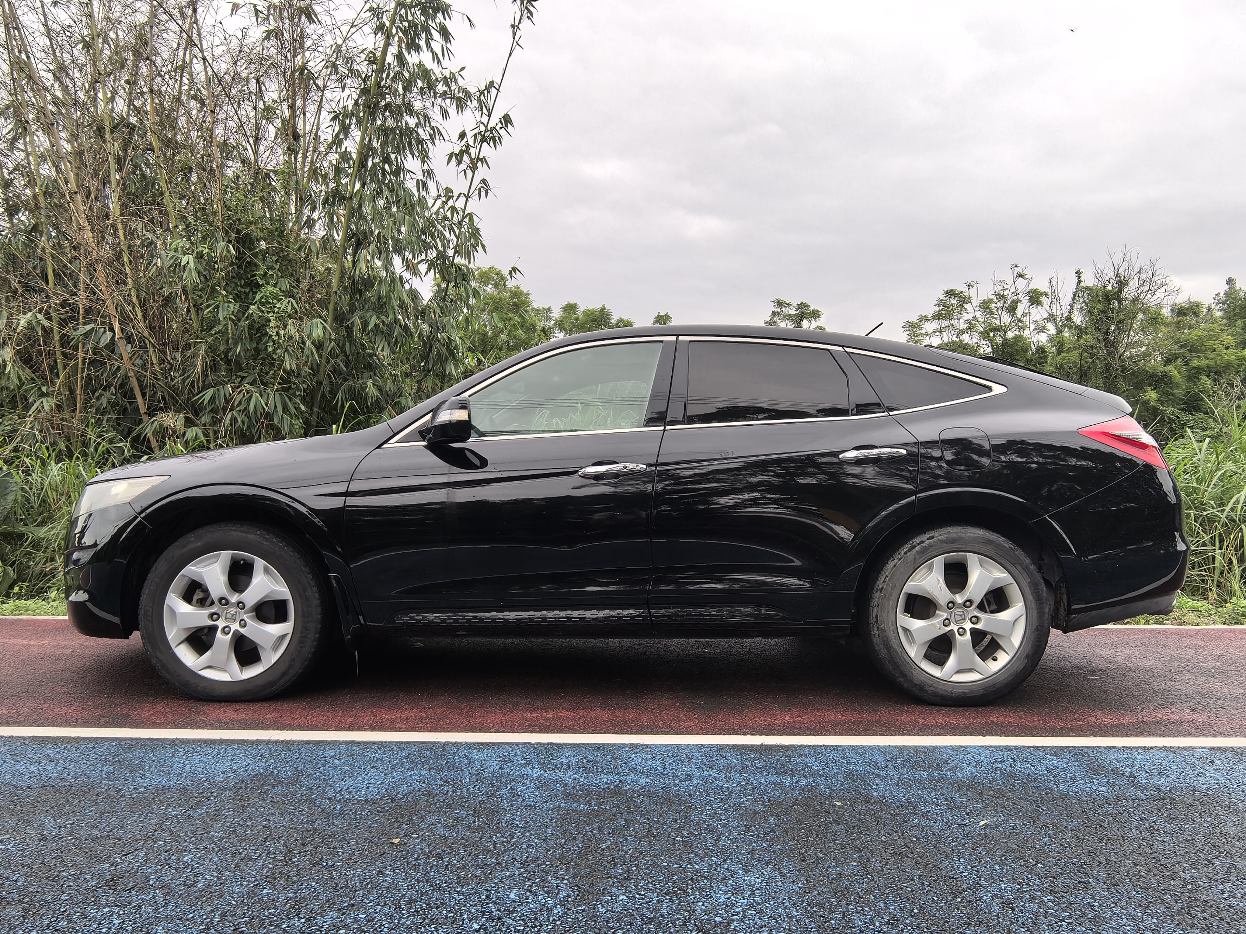 Geely Emgrand 2012 2.4L Prestige Edition