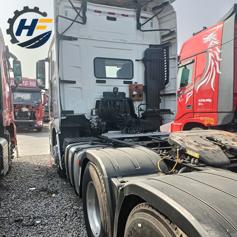 FAW Jiefang J7 Heavy Truck 560HP 6x4 Tractor