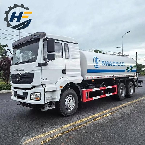Shacman Water Tanker
