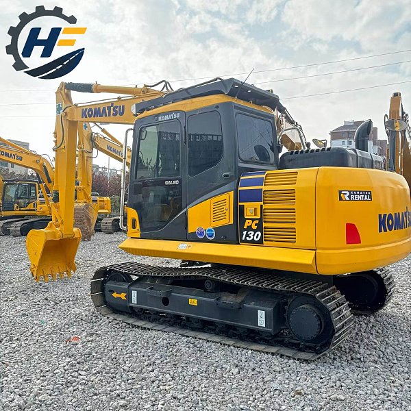 Komatsu PC130 Excavator