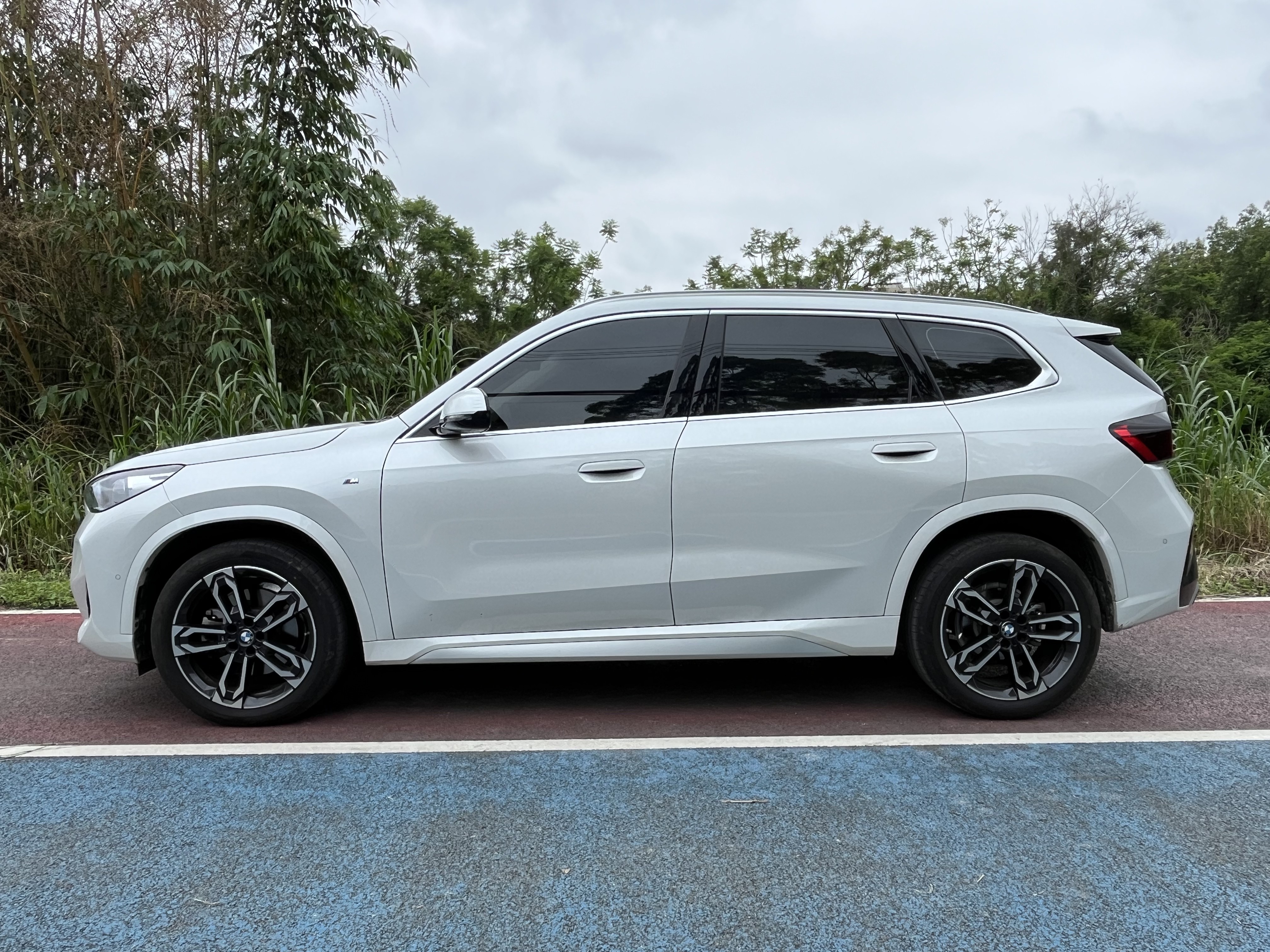 2025 BMW X1 sDrive25Li M Sport