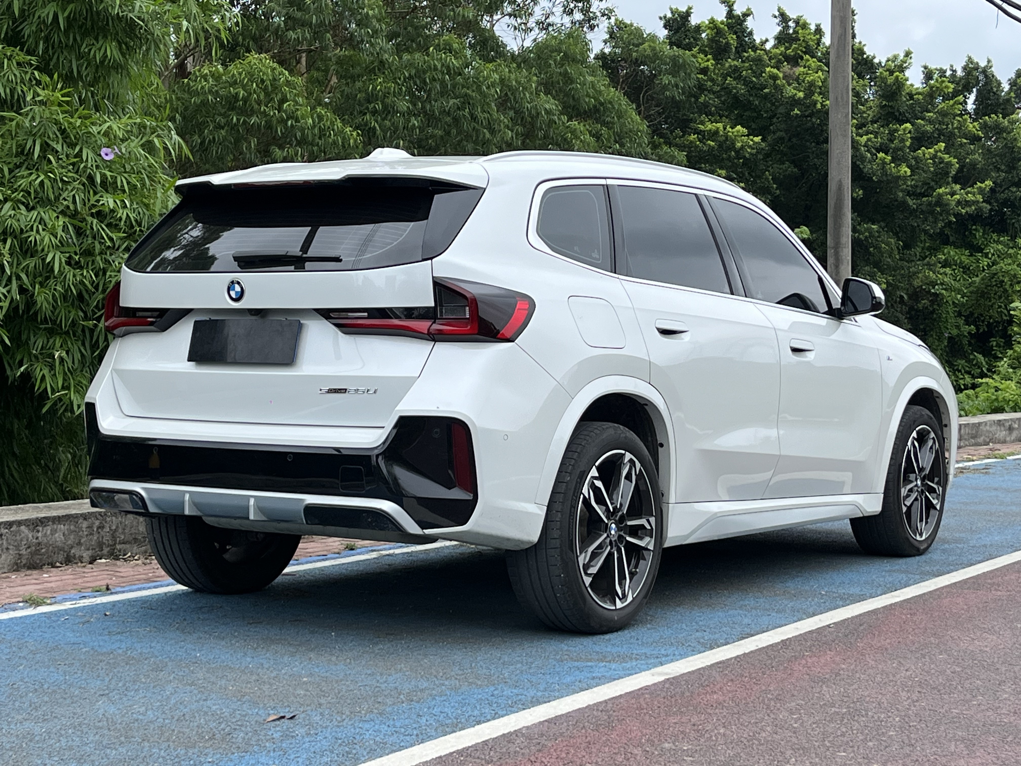 2025 BMW X1 sDrive25Li M Sport