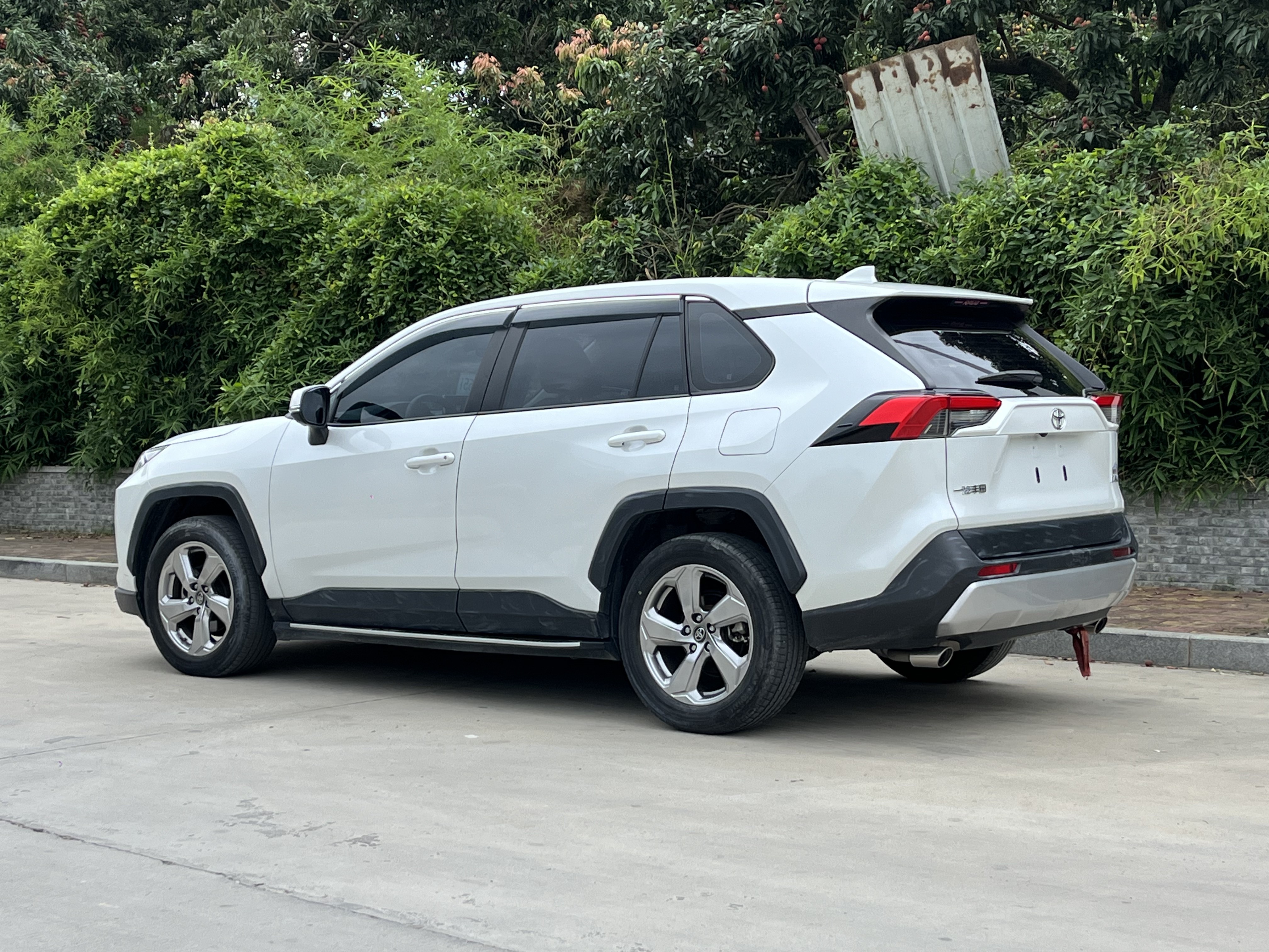2022款丰田 RAV4 荣放 2.0 风尚Plus版