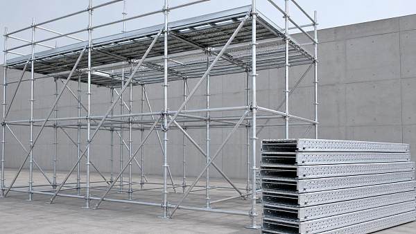 Ringlock scaffolding and galvanized steel planks perform exceptionally well across various types of engineering projects.