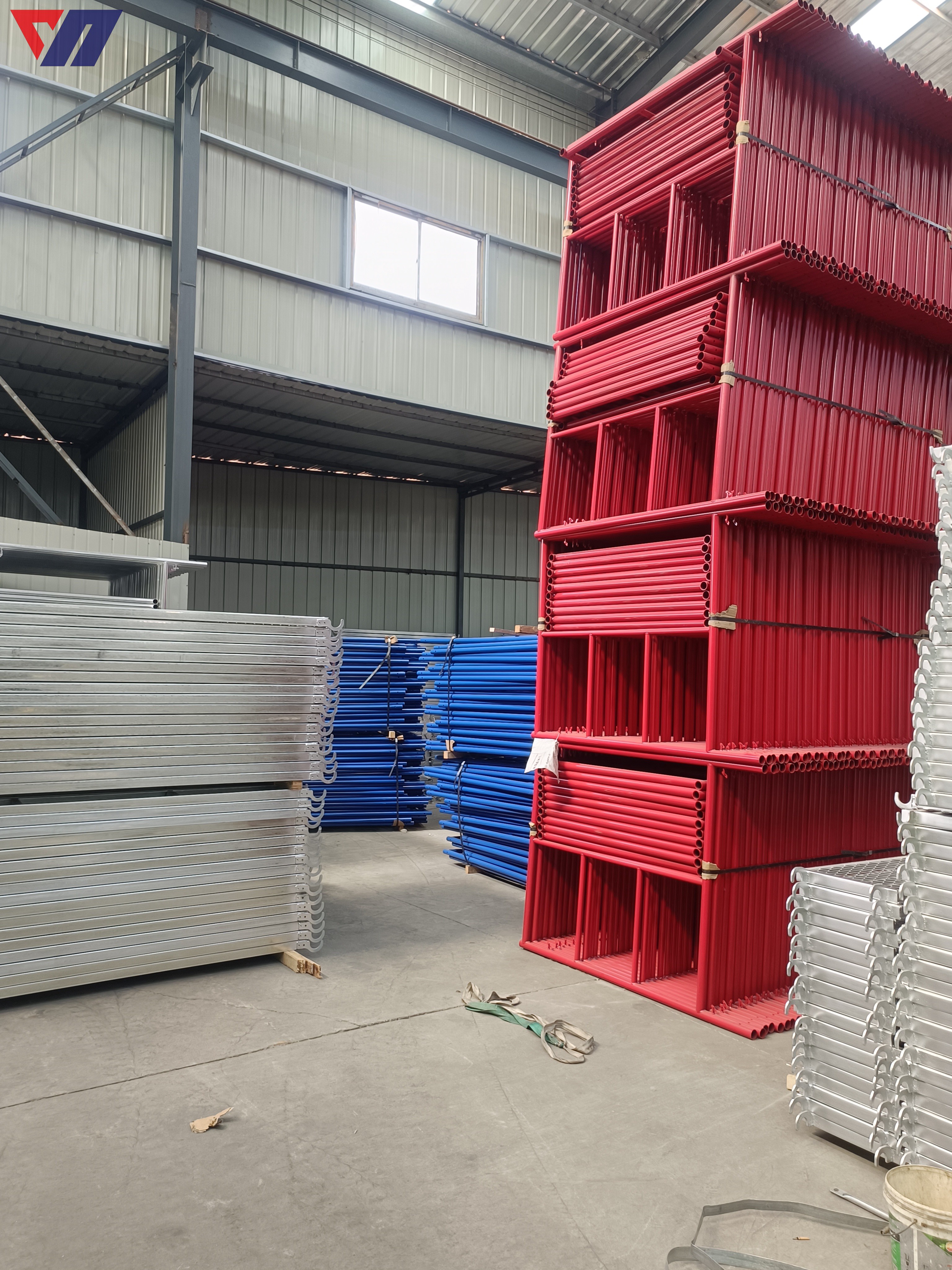 Mobile scaffolding