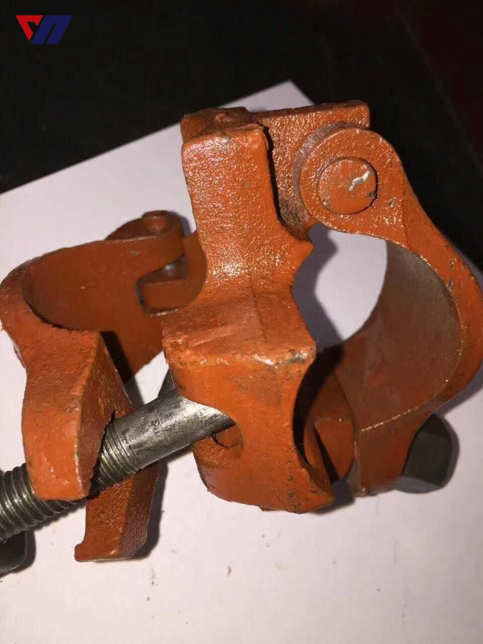 Right-angle couplers