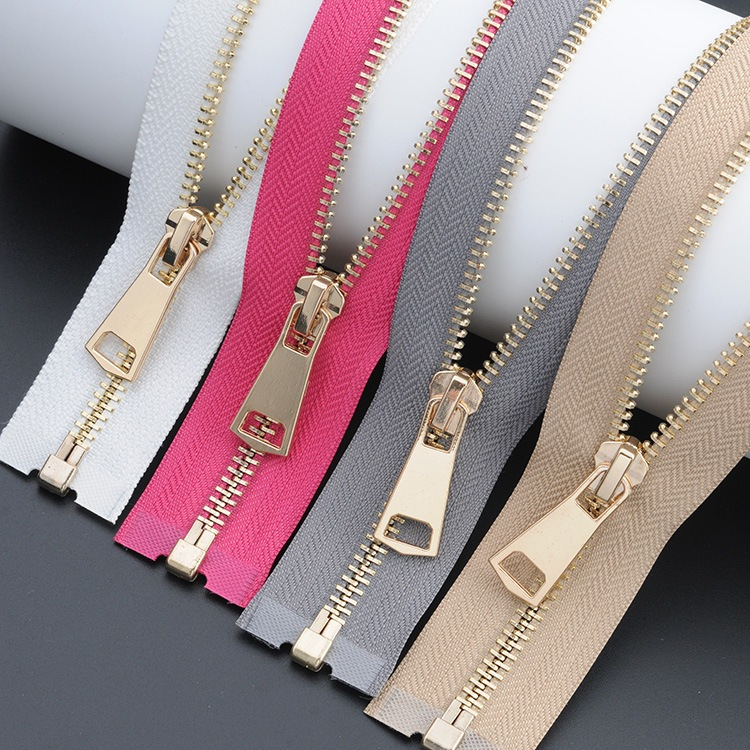 No. 8 brass zipper