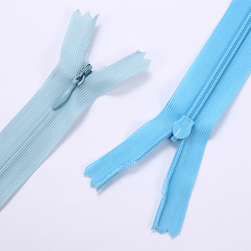 Nylon zipper