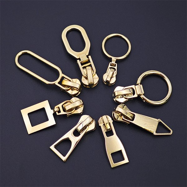 Zinc alloy zipper head