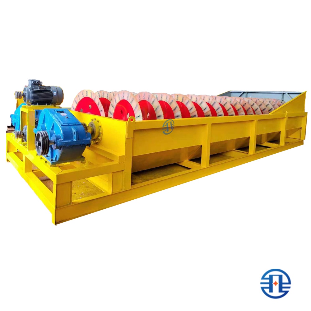 Laveur de sable à double spirale OEM pour le lavage du sable de silice avec revêtements résistants à l'usure, faible consommation d'eau et machine à longue durée de vie 