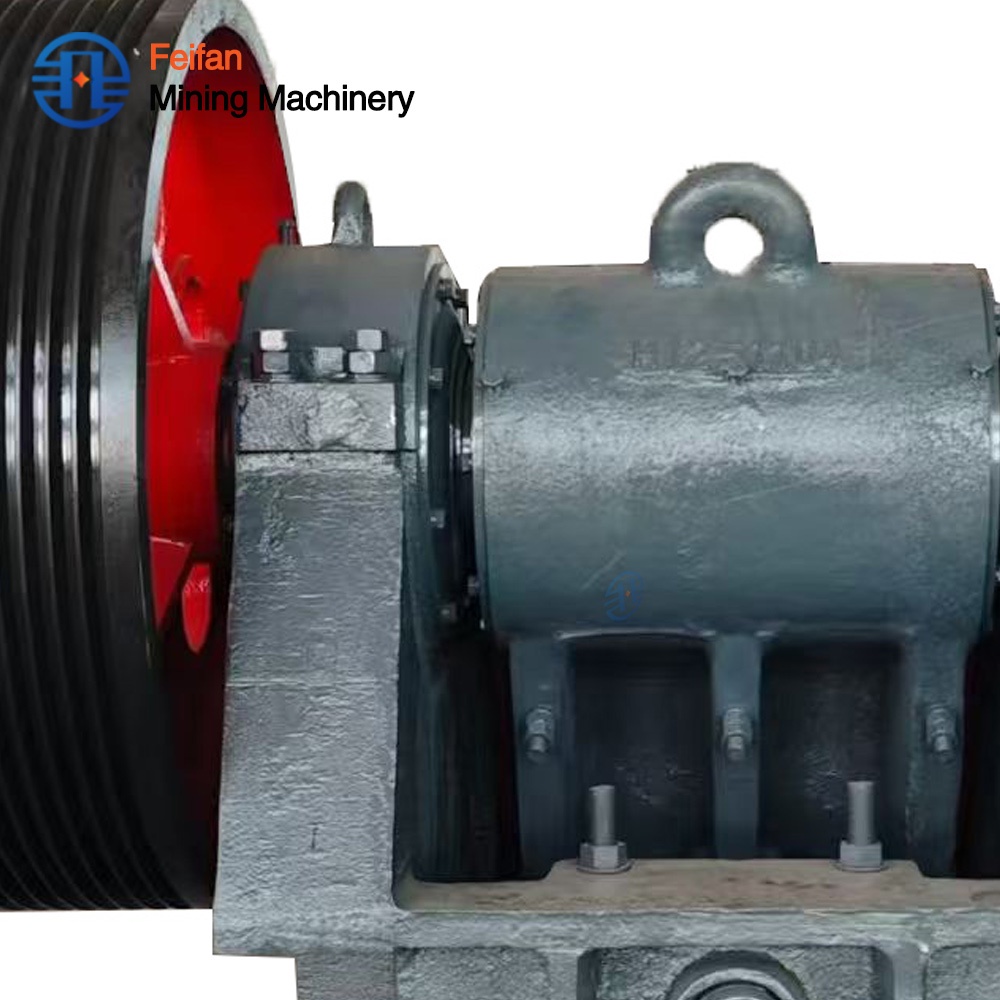 Concasseur à mâchoires FEIFAN PE600×900 50-120tph pour minerai minier avec structure simple, concasseur approuvé ISO