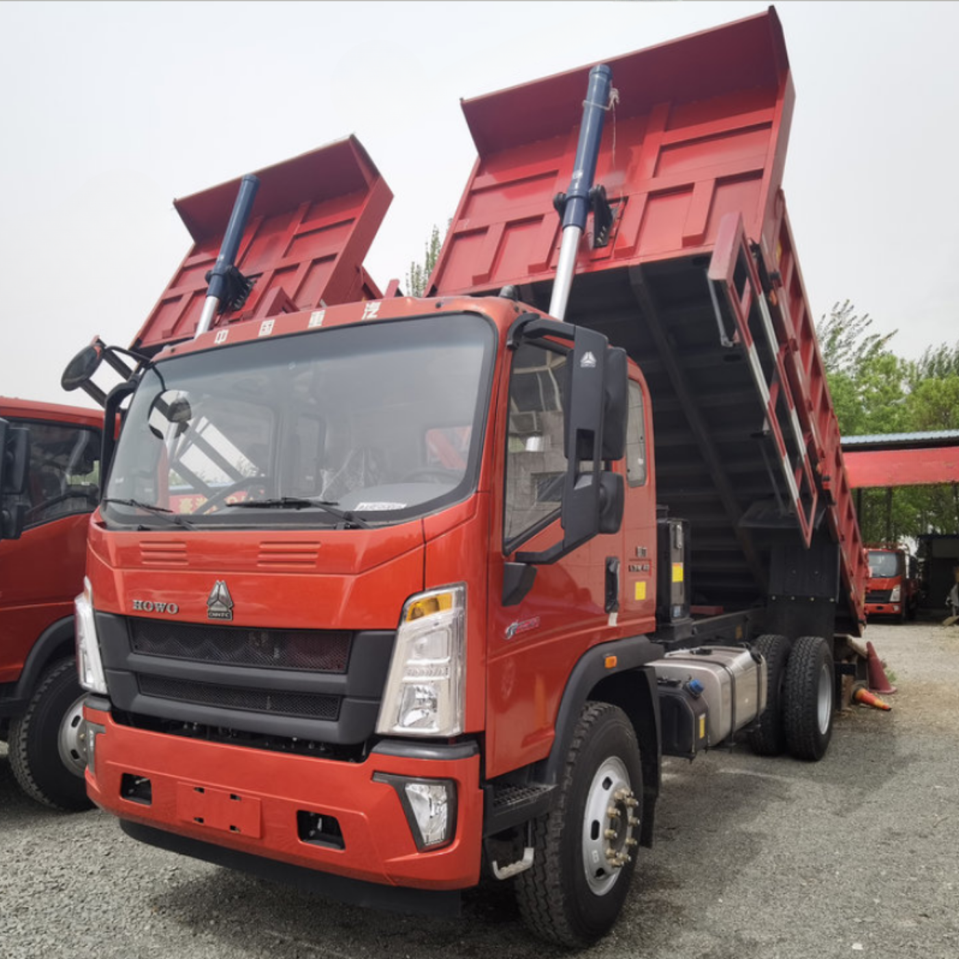 Camion-benne léger