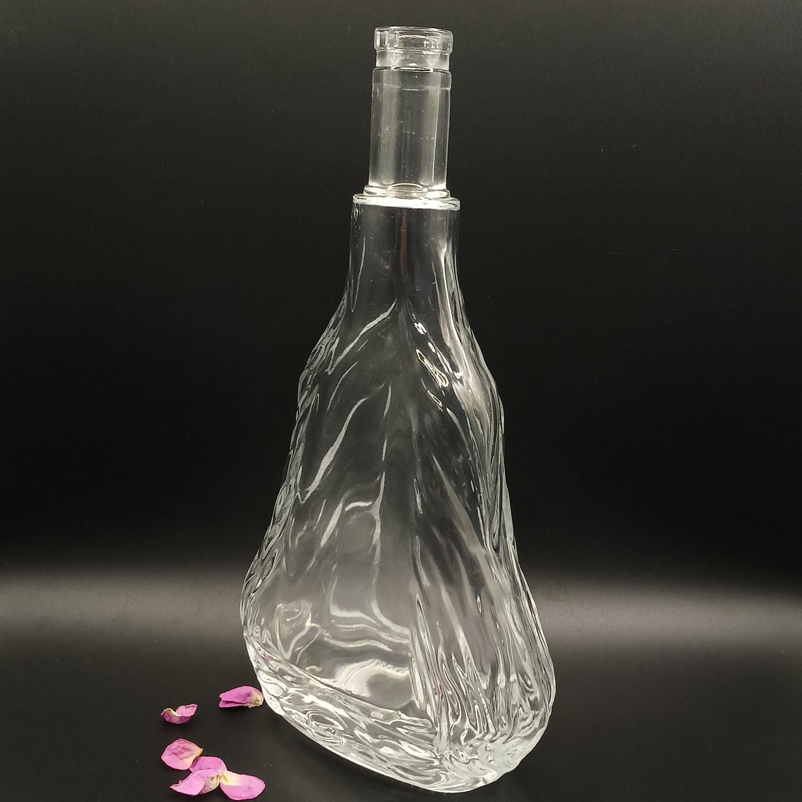 12.botella de vidrio para bebidas espirituosas