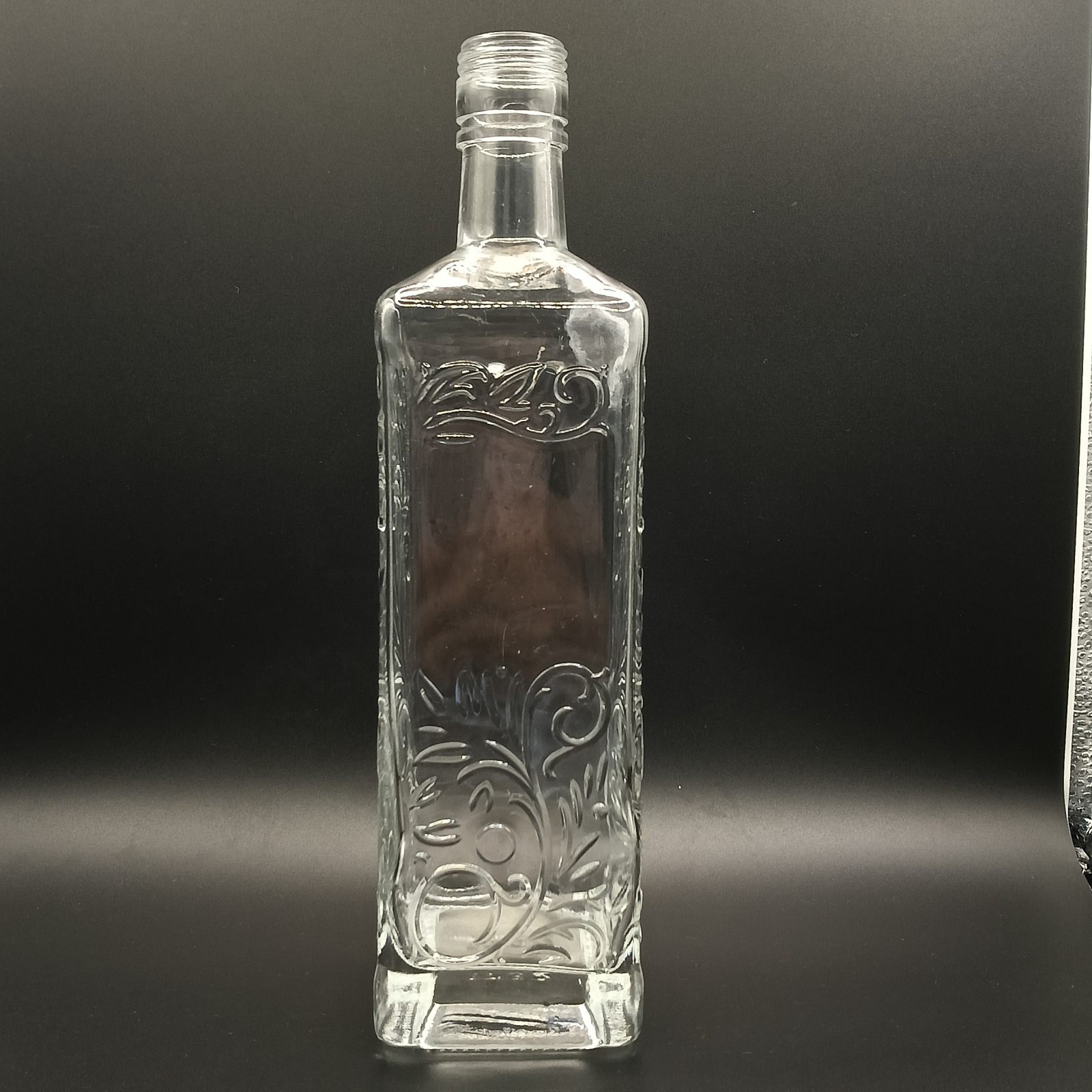 7,  botella de vidrio
