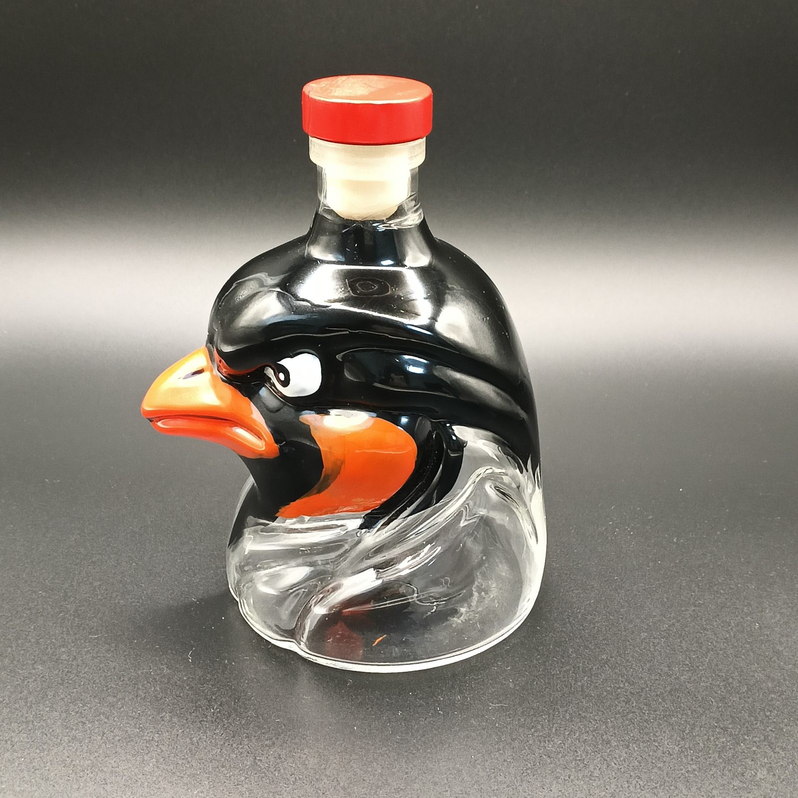 P-26，botella de vidrio de alto borosilicato con forma de águila
