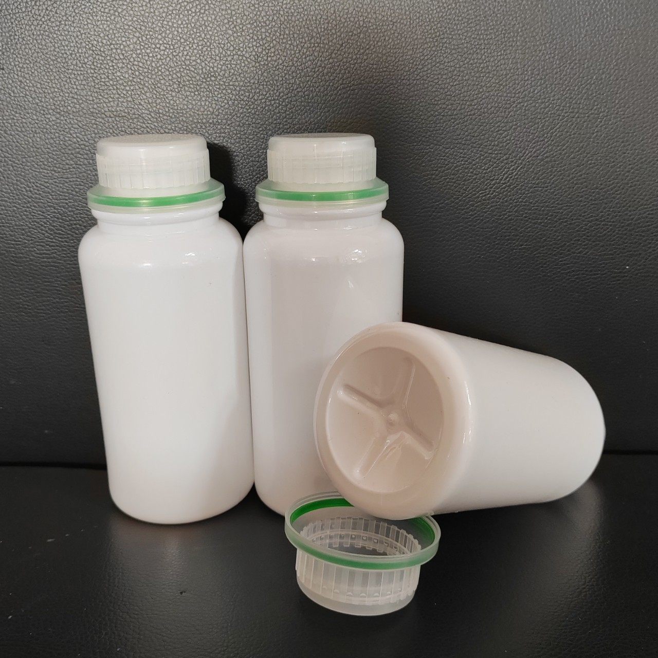 botellas dispensadoras de líquidos