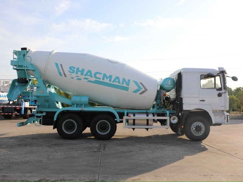 Camion malaxeur à béton SHACMAN F3000 6×4