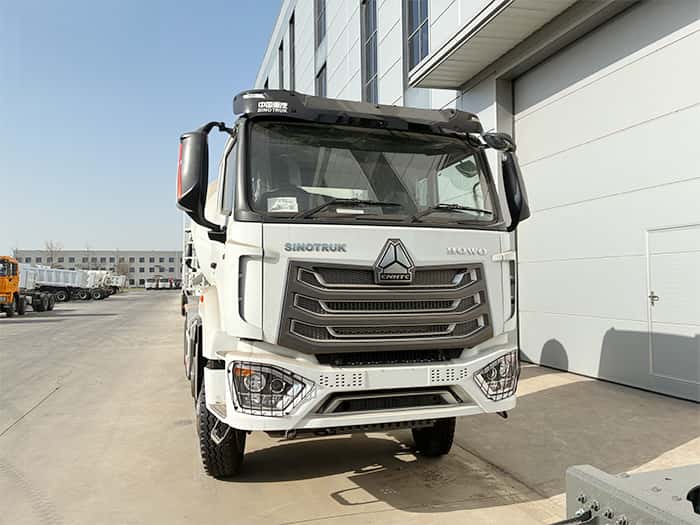 Caminhão betoneira HOWO NX 371 14cbm Caminhão betoneira HOWO NX 371 14cbm