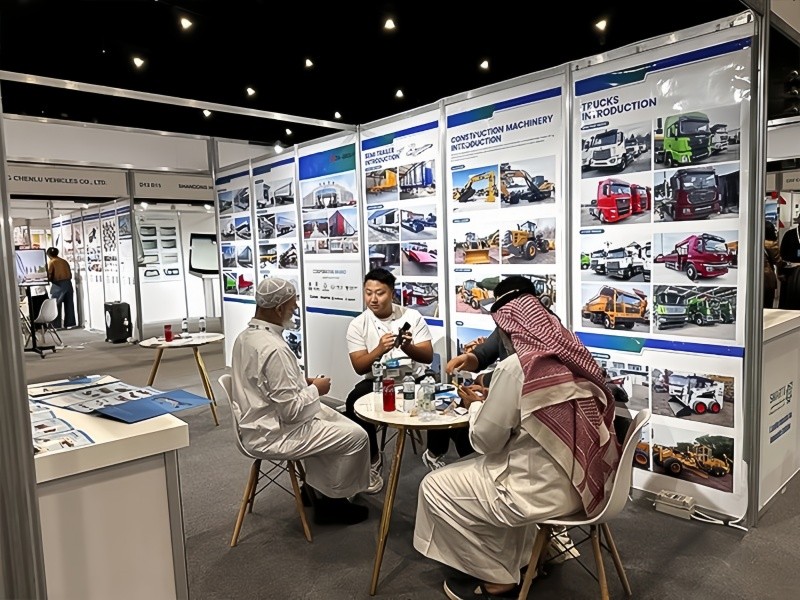 O Grupo ZW Garante Grande Pedido de 20 Caminhões Especializados na SMART EXPO 2025 da Arábia Saudita