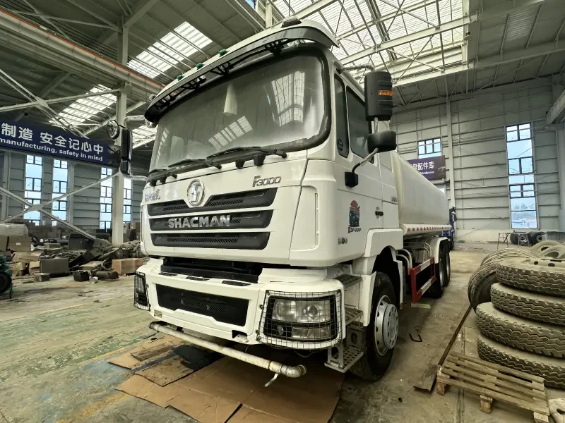Camión cisterna de agua SHACMAN F3000 6x4