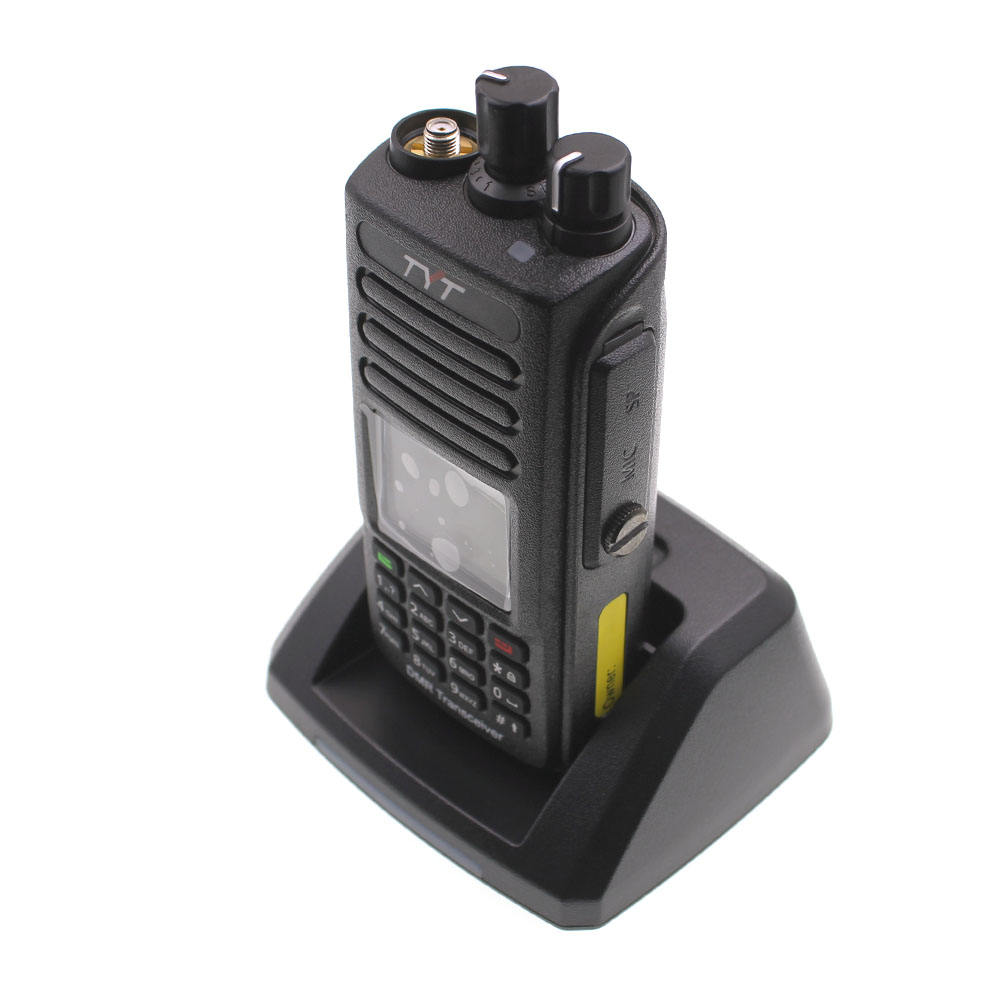 TYT Low Cost DMR Digital Radio MD-UV390 IP67 Waterproof Walkie Talkie Dual Frequency DMR Transceiver with GPS Function