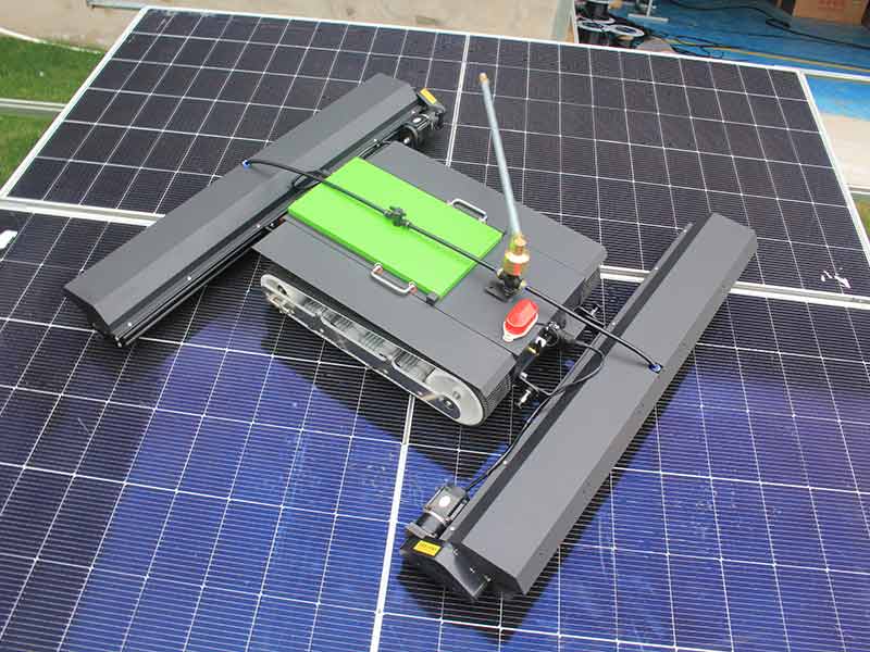 YK2. Dual-Head Remote-Control Cleaning Robot