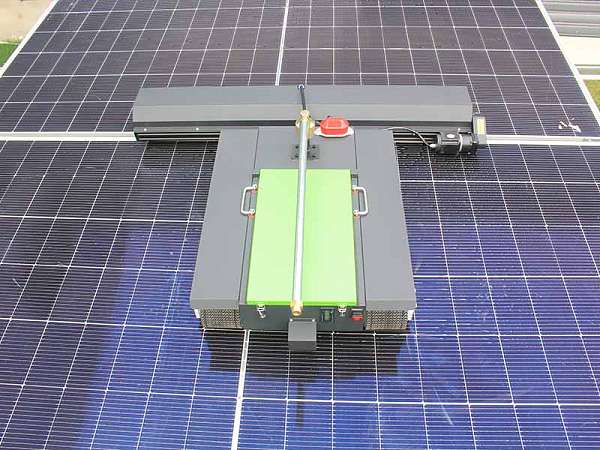 YK1. Single-Head Remote-Control Cleaning Robot