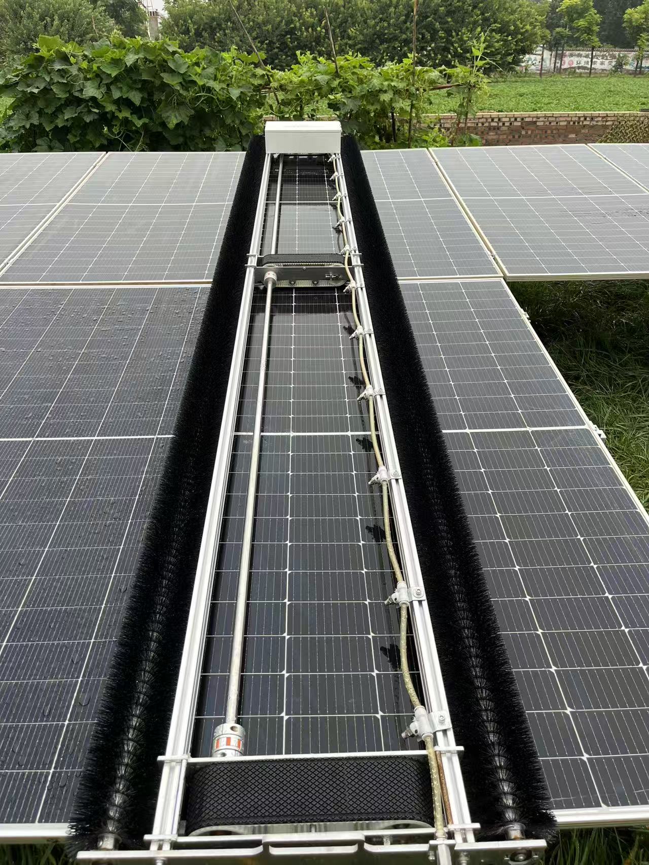 D2 Model Mounted Photovoltaic Cleaning Machine