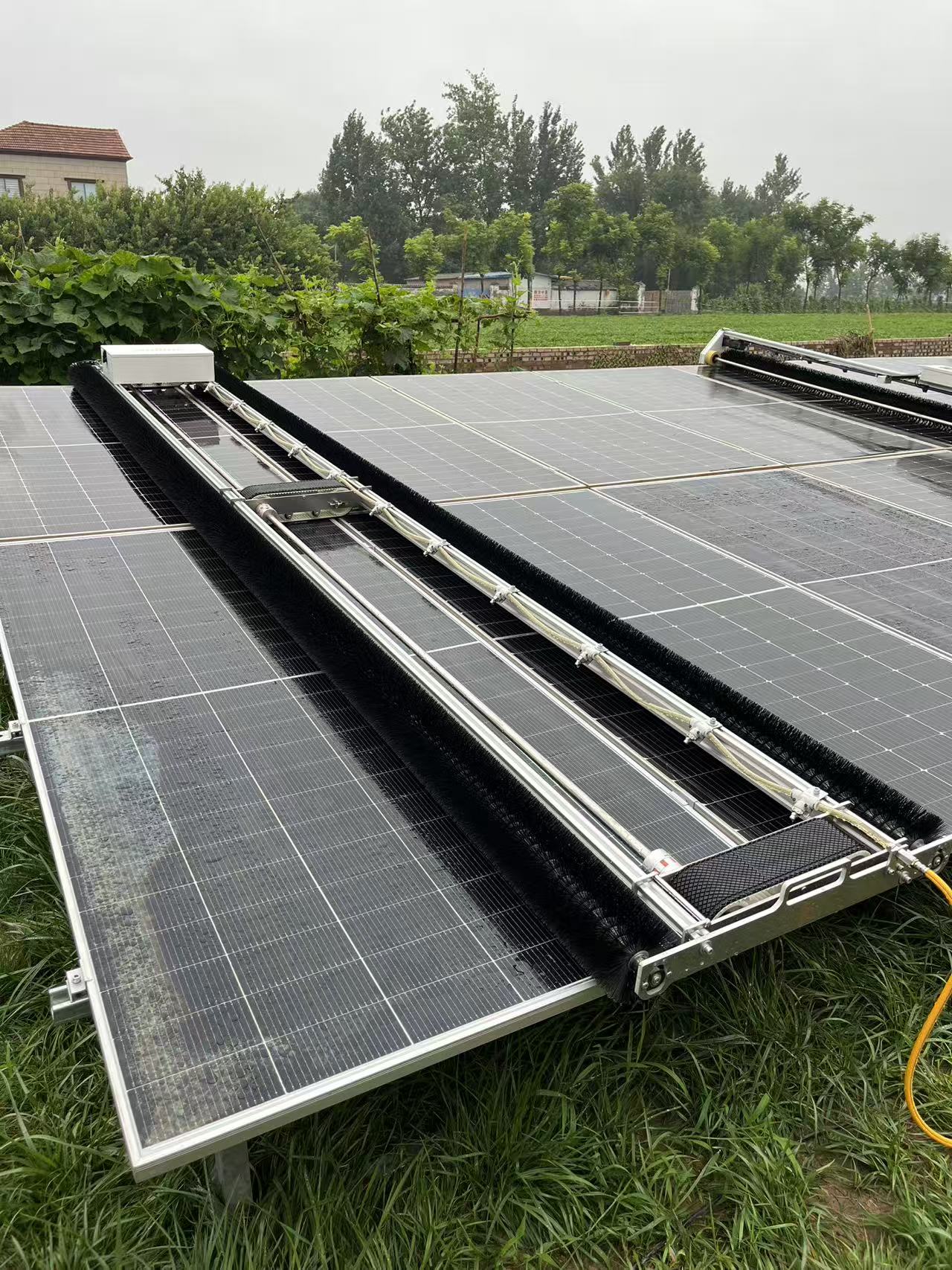 D2 Model Mounted Photovoltaic Cleaning Machine