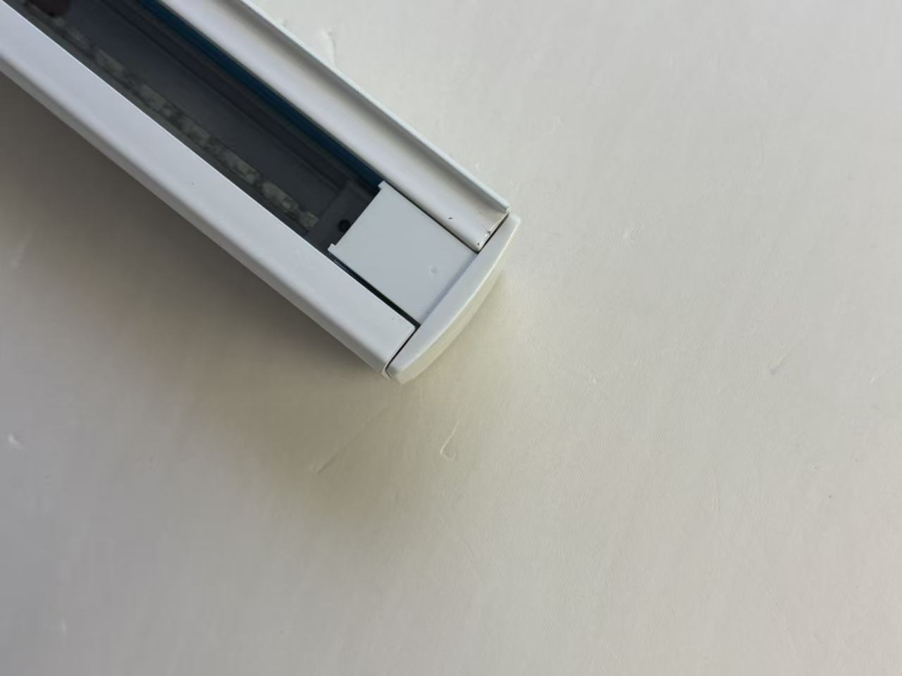 Four line white