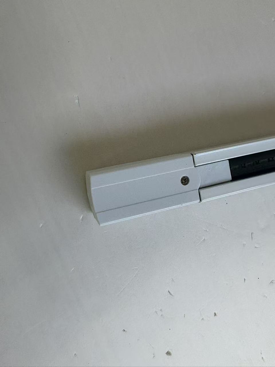 Four line white