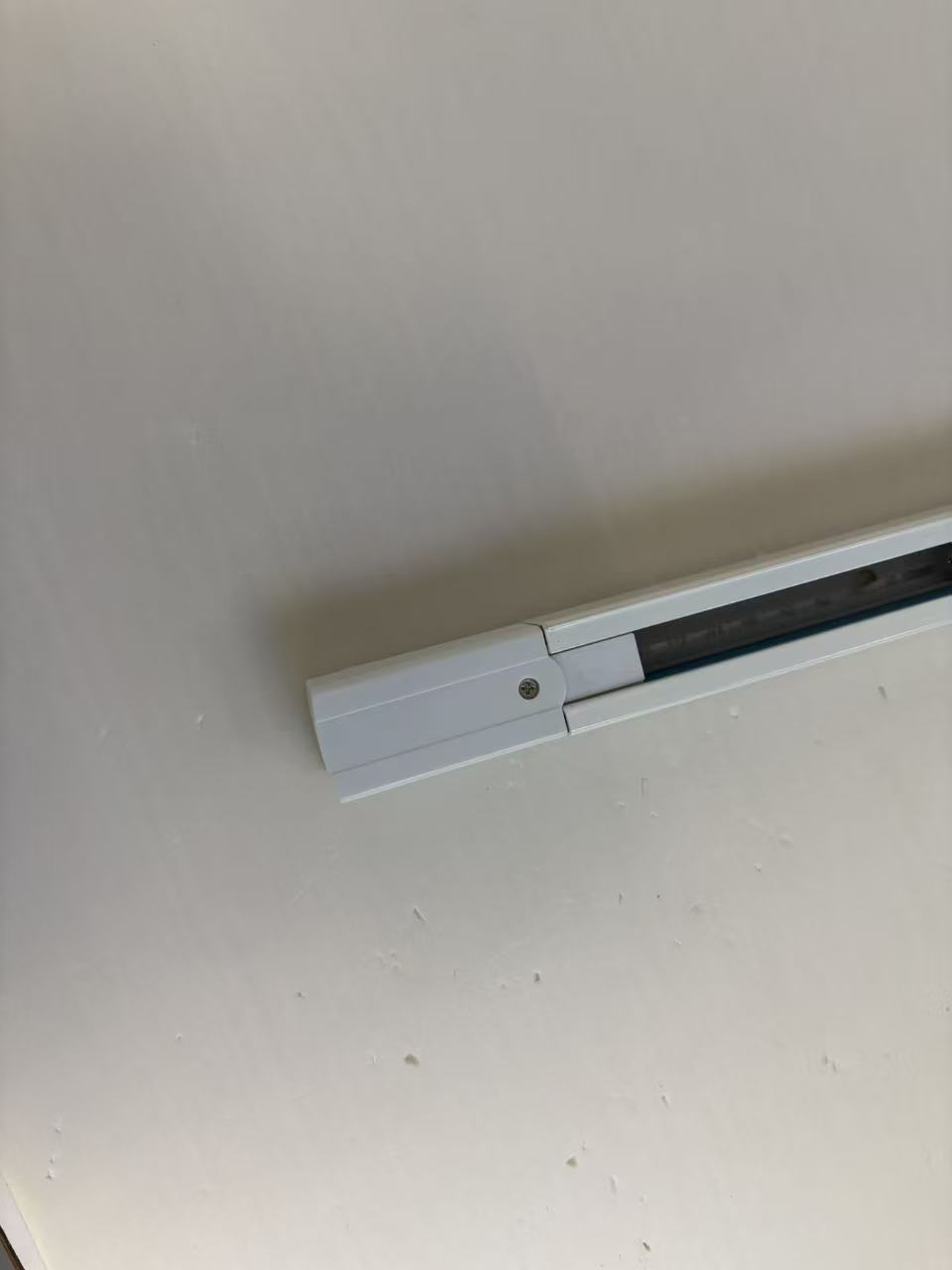 Four line white