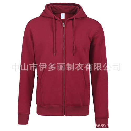 Factory-made European-style men's fleece pullover for autumn and winter, casual and warm, with hood and zipper closure, embroidered pattern on the front. Factory-made European-style men's fleece pullover for autumn and winter, casual and warm, with hood and zipper closure, embroidered pattern on the front.