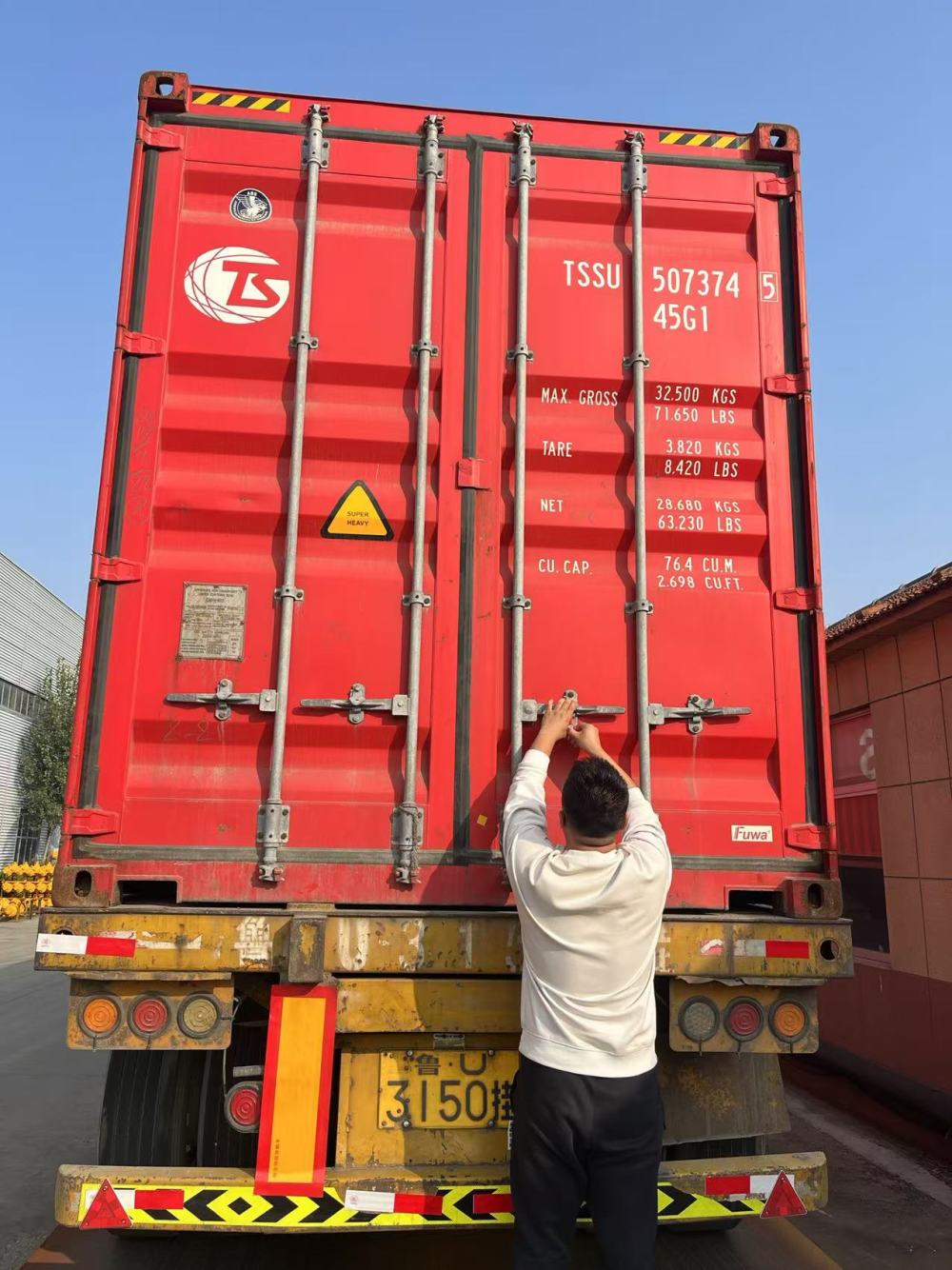Multi-Layer Protective Packaging for Secure Cross-Border Transportation