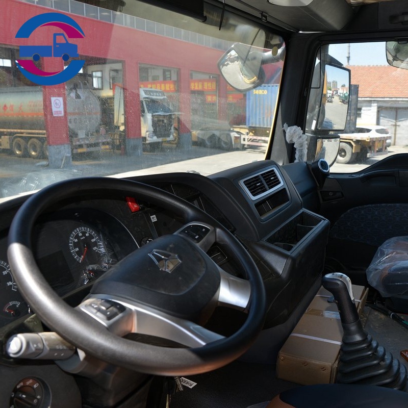 Sinotruk Sitrak G7W 400HP 8x4 6.8m Dump Truck