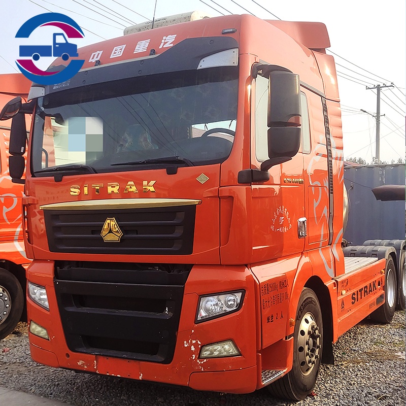 Sinotruk C7H Heavy Truck 440HP 6x4 CNG Tractor