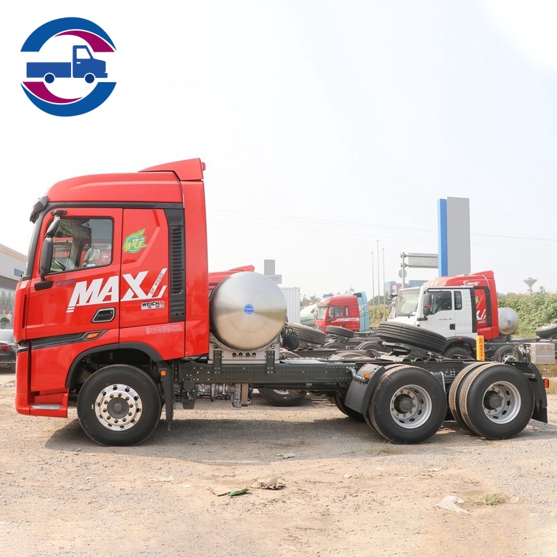 Sinotruk Howo Max Heavy Truck 530HP 4x2 LNG Tractor