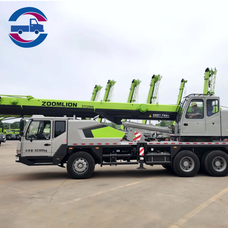 Zoomlion 25 Ton ZTC250A Heavy Truck Crane