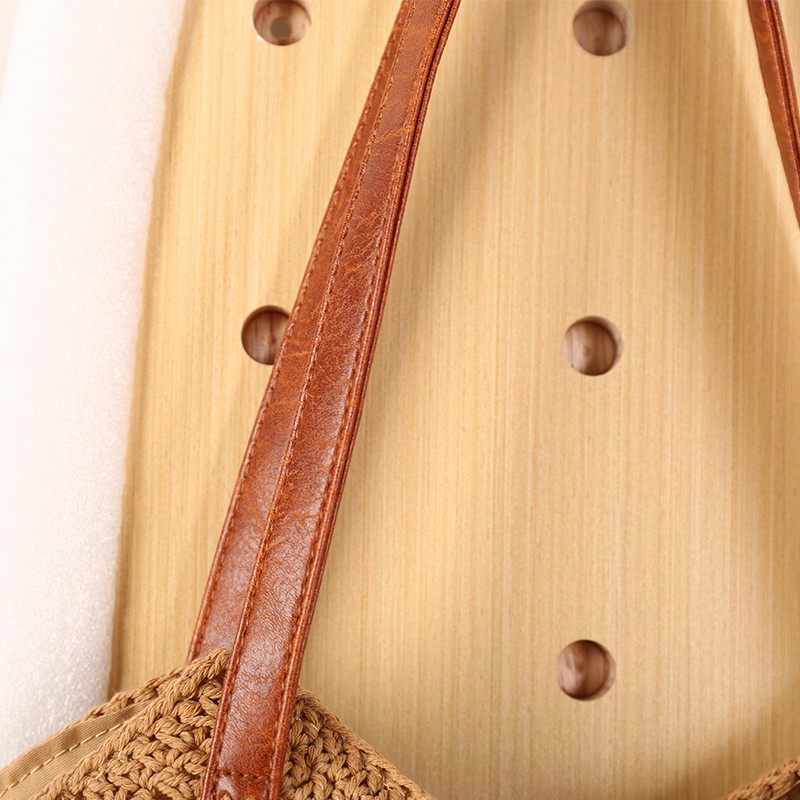 New stylish and versatile woven bag