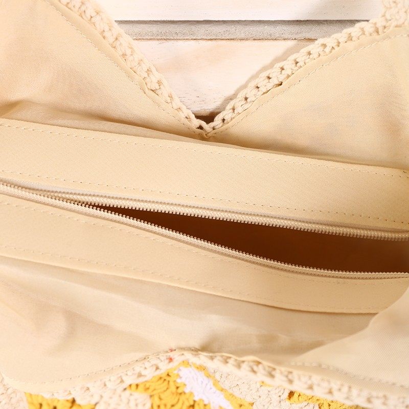 Plaid shoulder bag