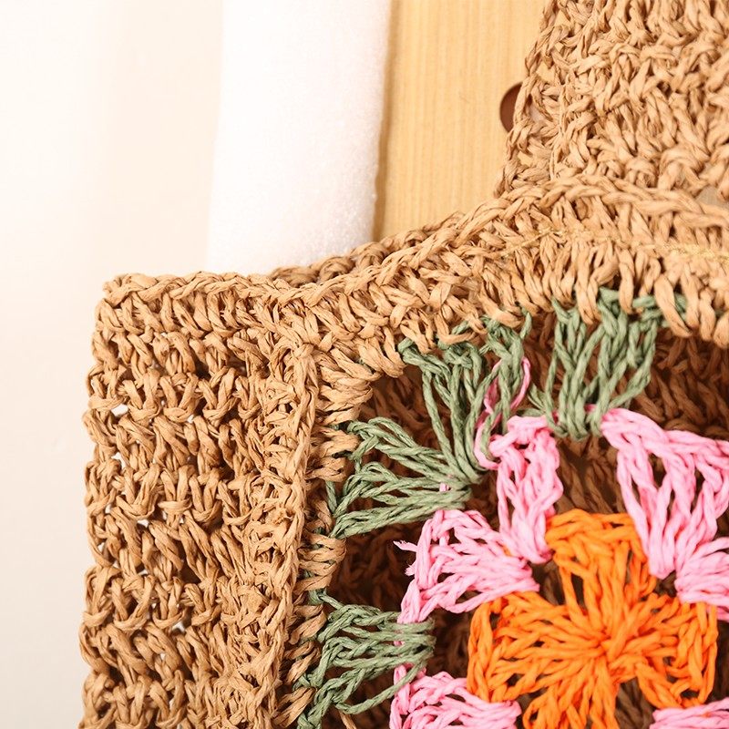 Large capacity openwork woven beach bag