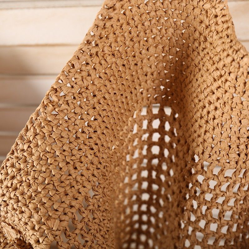 Straw shoulder bag