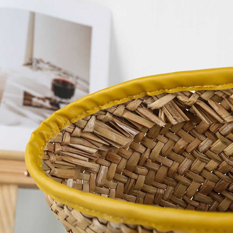 Large capacity straw bag