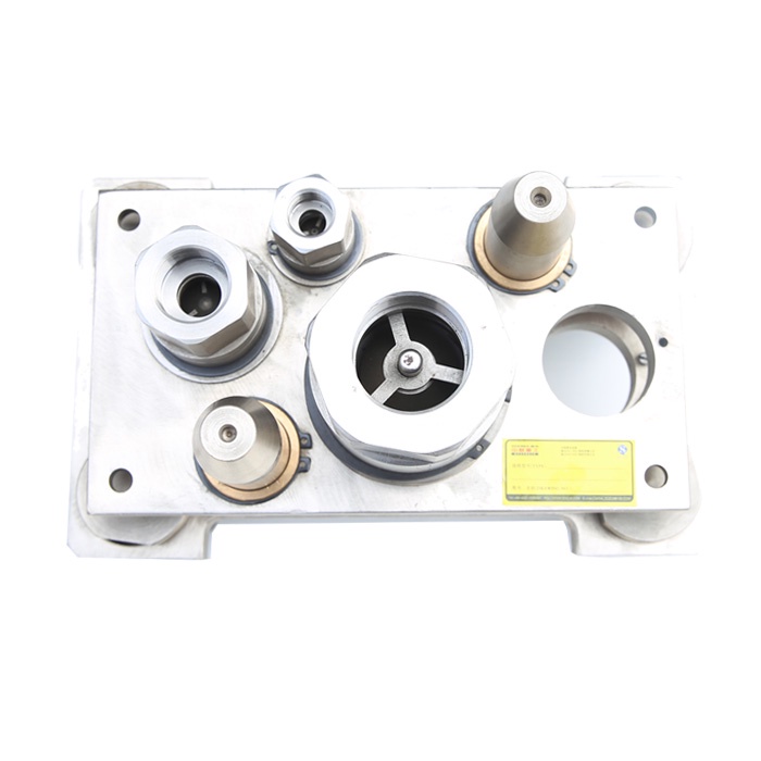 Multi‑Line Quick Coupler