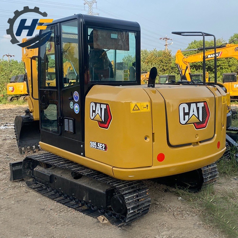 Excavatrice Cat 305.5E d'occasion de 5,5 tonnes