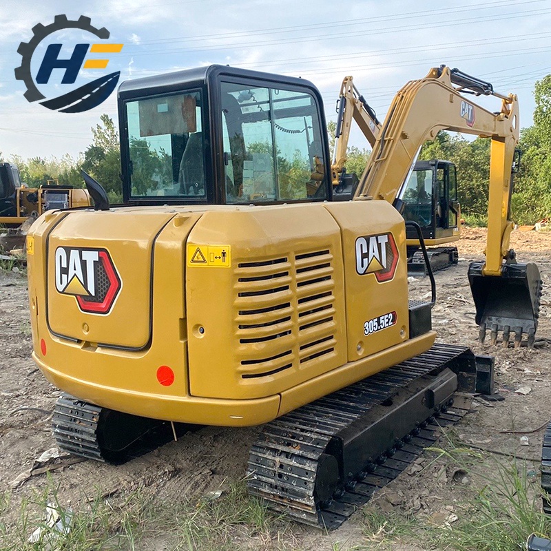 Excavatrice Cat 305.5E d'occasion de 5,5 tonnes