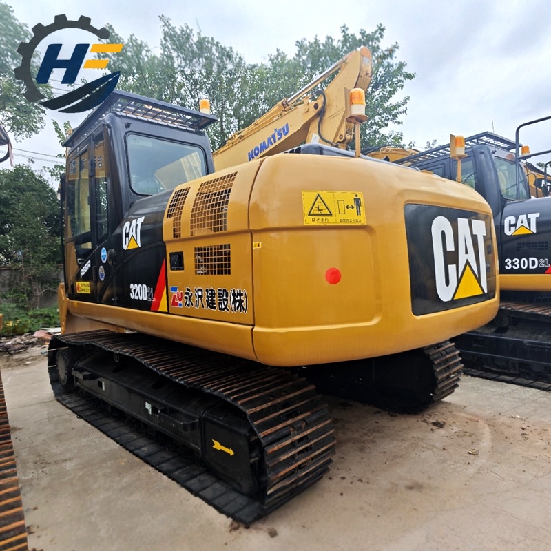 Excavatrice sur chenilles Cat 320D